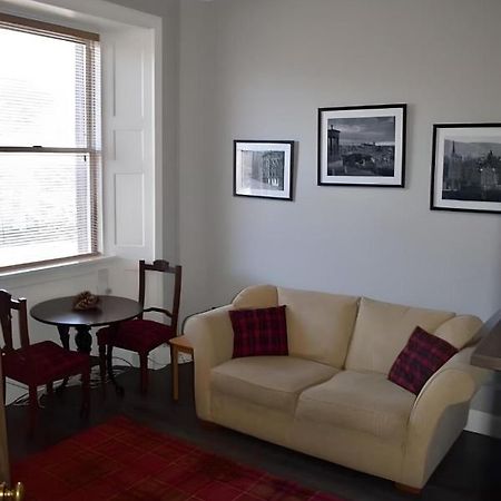 Edina Place -Lovely Central One Bedroom Apartment Единбург Екстер'єр фото